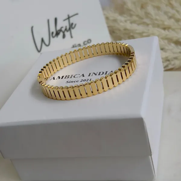 Classic_Bracelet_Default_Title
