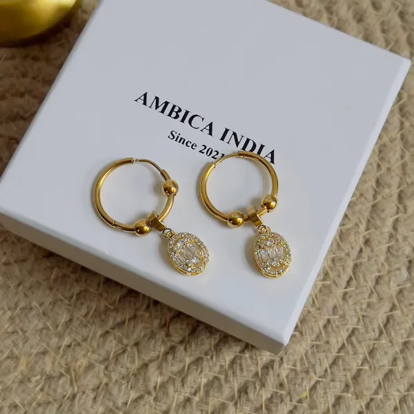 White_Crystal_Earrings_Default_Title