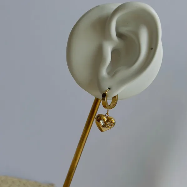 Heart_Drop_Earrings_Default_Title