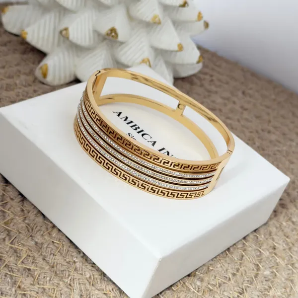 Studded_Bracelet_Default_Title