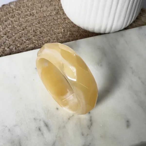 Cream_Curve_Wave_Bangle_Default_Title