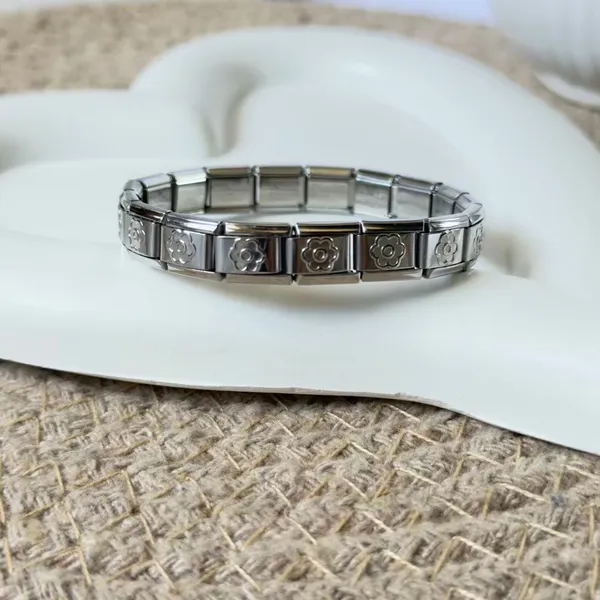 Flower_Charm_Bracelet_Default_Title