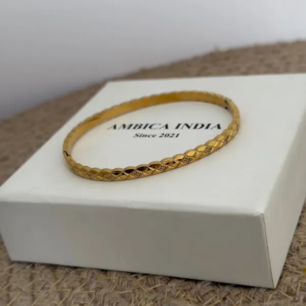 Classic_Bracelet_Default_Title