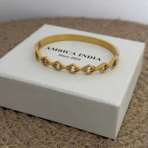 Classic_Bracelet_Default_Title