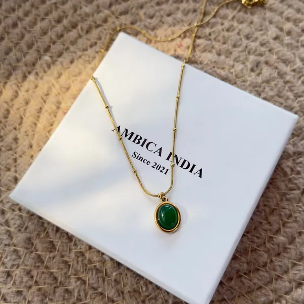 Emerald_Green_Aura_Necklace_Default_Title