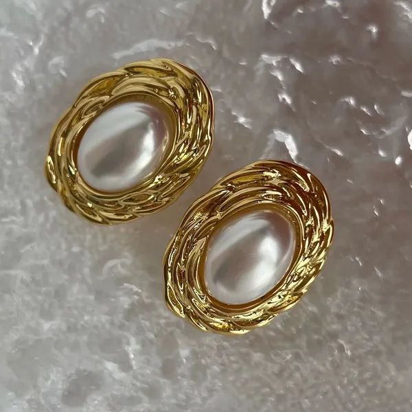 Vintage_Pearl_Earrings_Default_Title