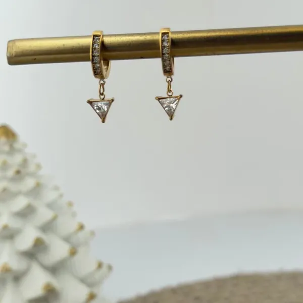 Triangle_Drop_Earrings_Default_Title