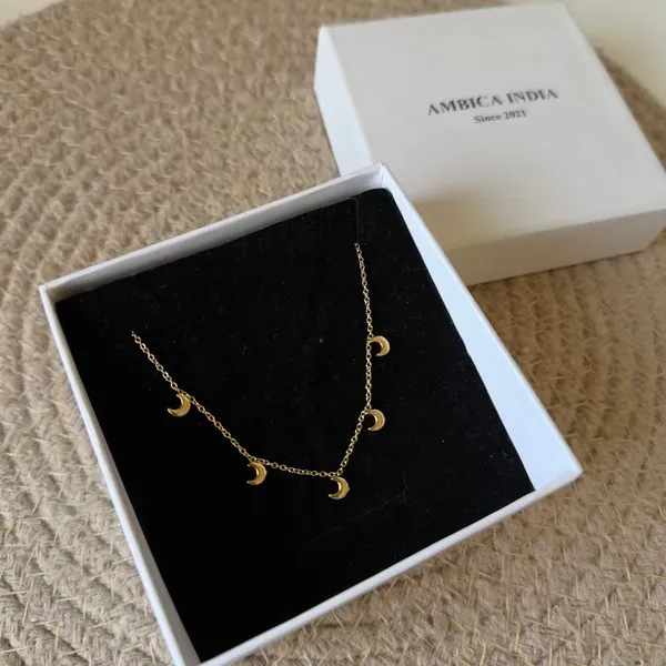 Half_Moon_Necklace_Default_Title