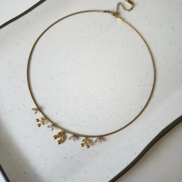Tiny_Bloom_Drop_Necklace_Default_Title
