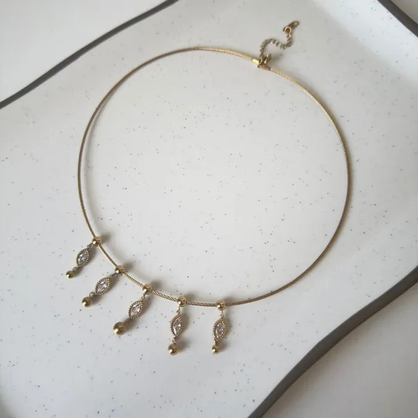 Celeste_Dangle_Spark_Choker_Default_Title