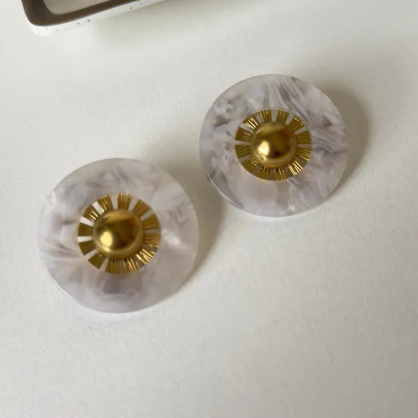 Ivory_Sunburst_Studs_Default_Title