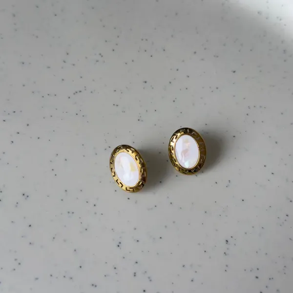 Pearl_Halo_Studs_Default_Title