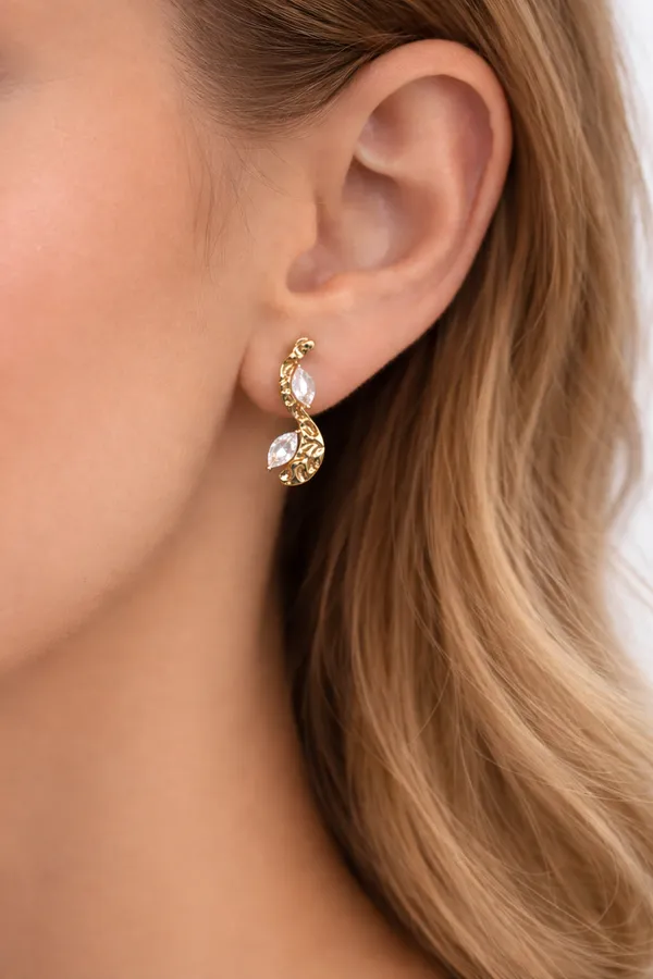 Twisted_Marquise_Crystal_Drops_Earrings_Default_Title