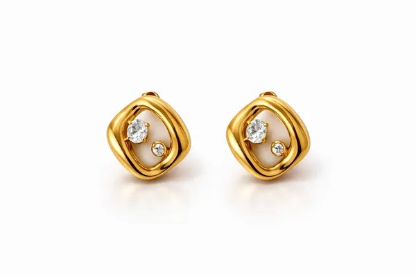 Velora_Gold_Earrings_Default_Title