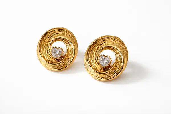 Twist_Of_Love_Earrings_Default_Title