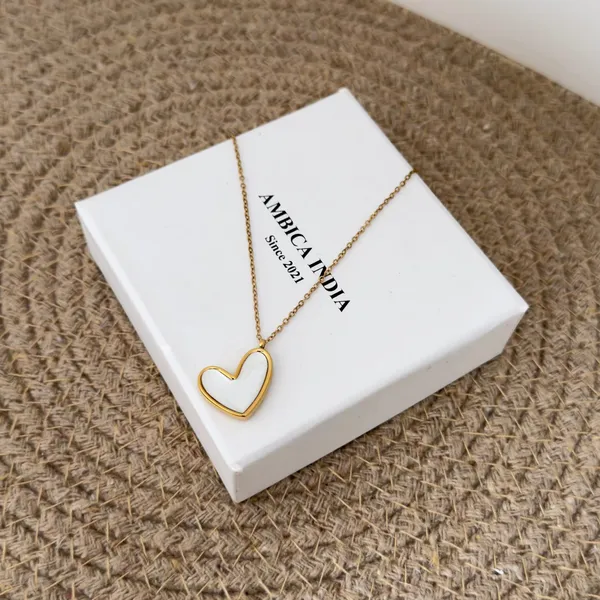 Heart_Necklace_Default_Title
