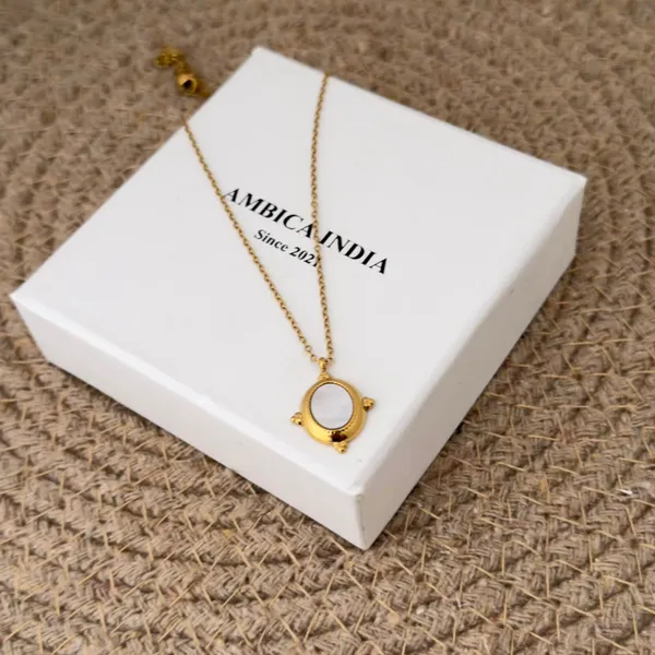 Luna_Oval_Necklace_Default_Title