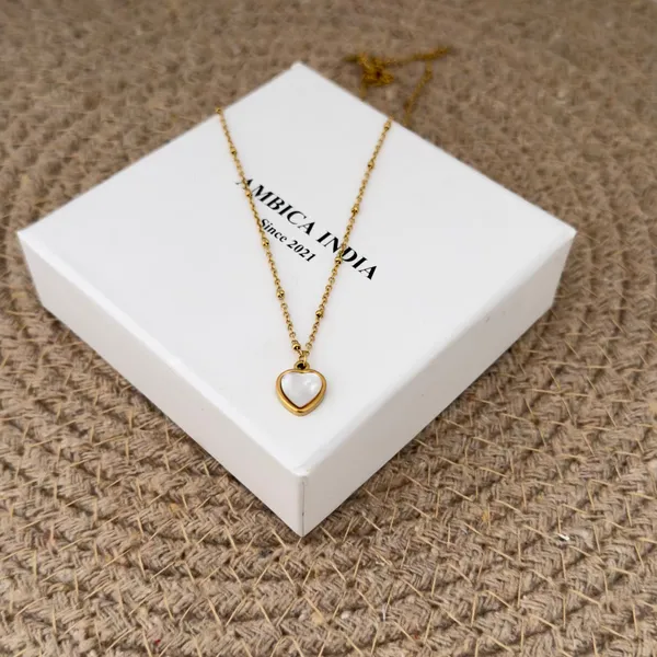 White_Heart_Necklace_Default_Title