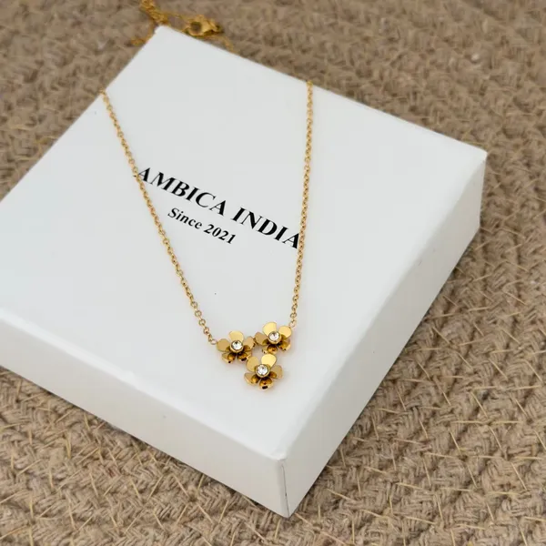 Triple_Flower_Necklace_Default_Title