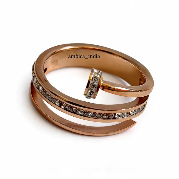 Nail_Ring