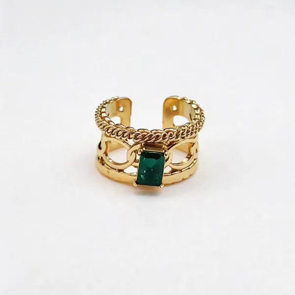 Classic_Green_Crystal_Ring