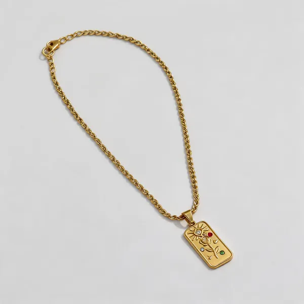 Rose_With_Crystal_Necklace