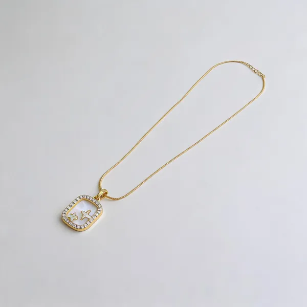 Mother_Peral_With_Start_Necklace