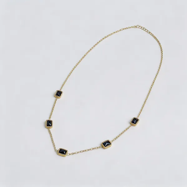 Black_Crystal_Necklace