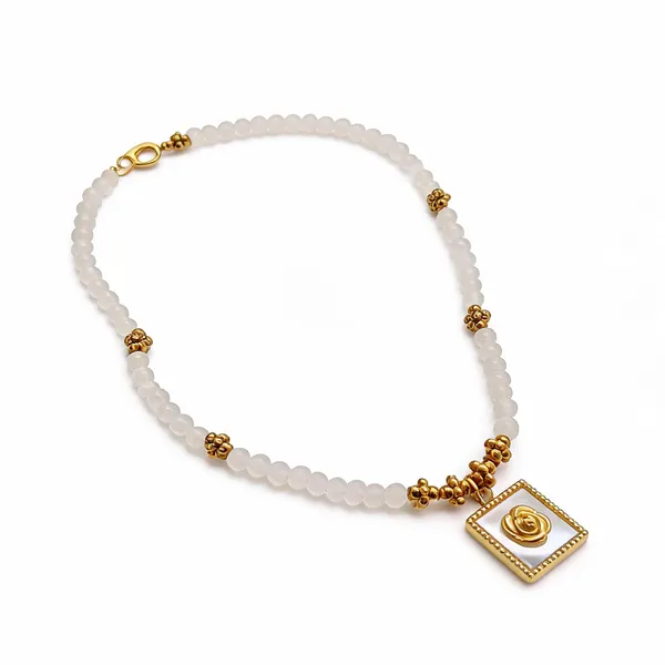 White_Stone_With_Flower_Necklace