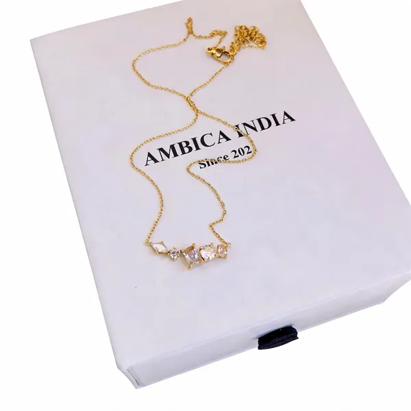 White_Crystal_Necklace