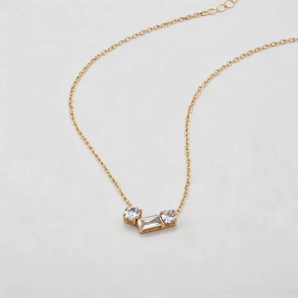 White_Crystal_Necklace