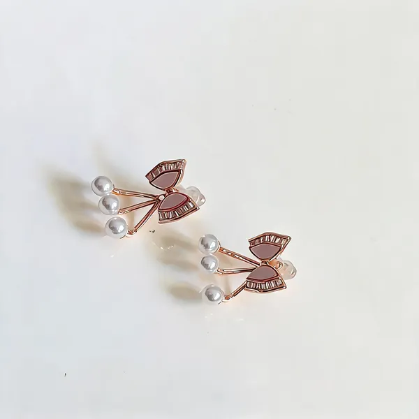 Bow_With_Pearl_Earrings
