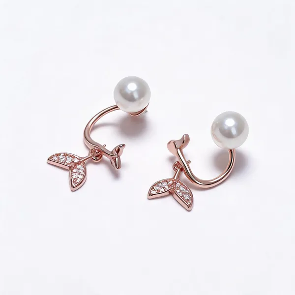 Pearl_With_Hanging_Fish_Wings_Earrings