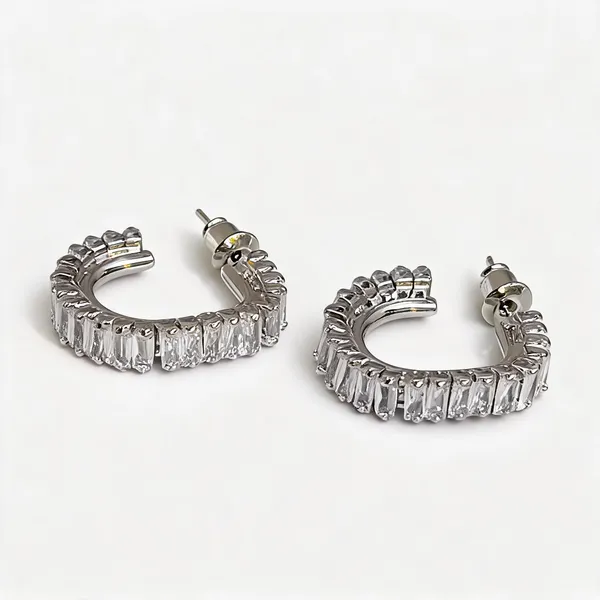 Oval_Crystal_Earrings