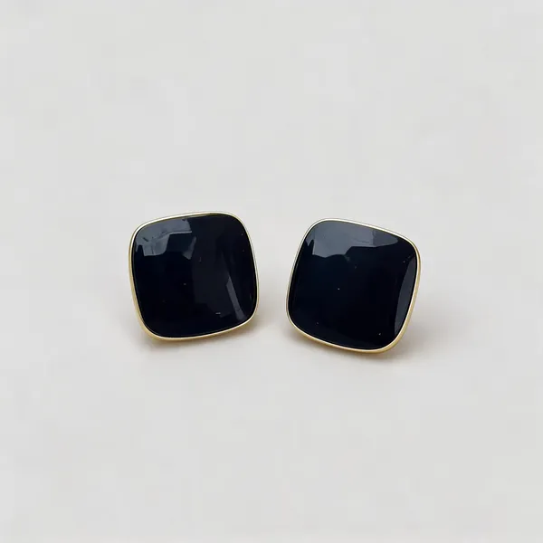 Black_Square_Studs