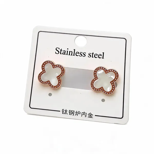 Clover_White_Studs