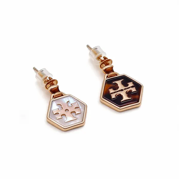 Tory_White_Studs