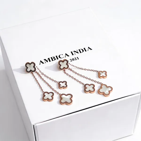 Clover_White_Earrings