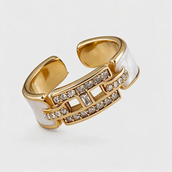 Mother_Of_Pearl_With_Crystal_Ring