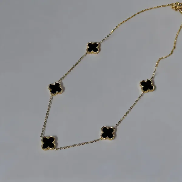 Clover_Black_Necklace