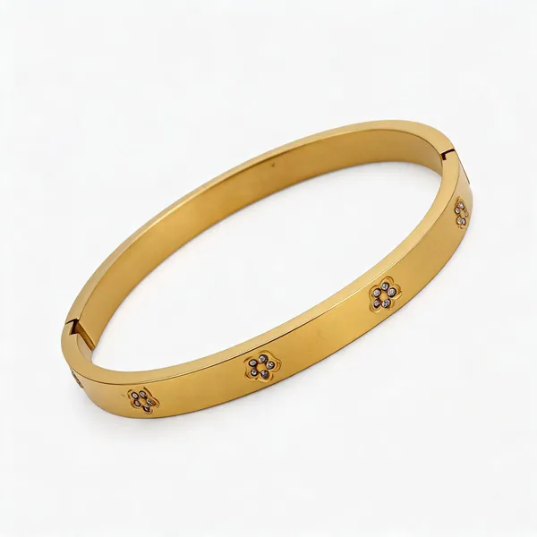 Flower_White_Crystal_Bracelet
