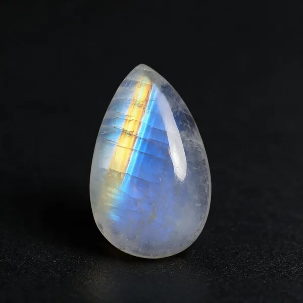 Blue_Rainbow_Moonstone_Natural_Crystal_Stone