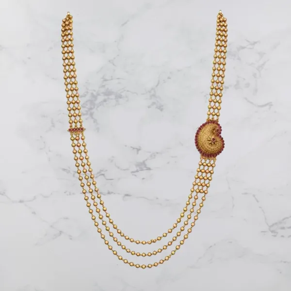 Gold_Layered_Necklace_Set_Triple_Strand_With_Ruby_Paisley_Red