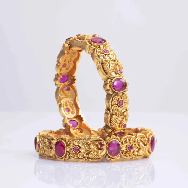 Antique_Heritage_Gold_Plated_Bangle_R_619_Red
