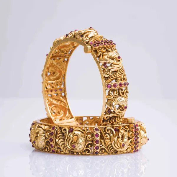 Antique_Peacock_Gold_Plated_Bangle_V_1250_Red