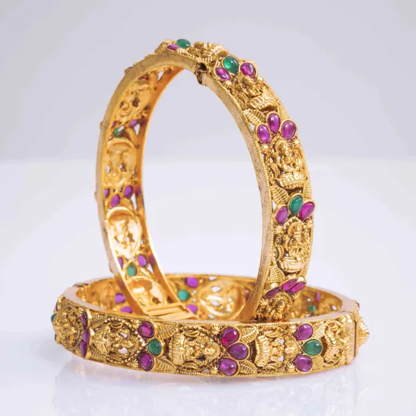 Elegant_Gold_Plated_Temple_Bangle_K_989_Green