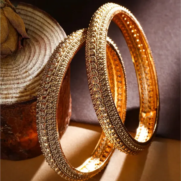 Antique_Gold_Plated_Paired_Bangle_With_Detailed_Finish_K_1001_Pack_Of_2