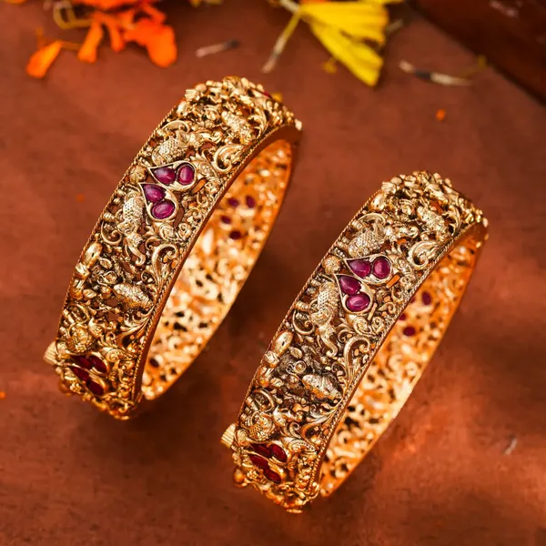 Handcrafted_Gold_Plated_Paired_Bangles_V_1767_Red