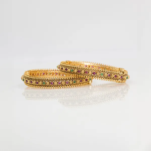 Handcrafted_Antique_Paired_Bangle_V_1824_Green_Pack_Of_2