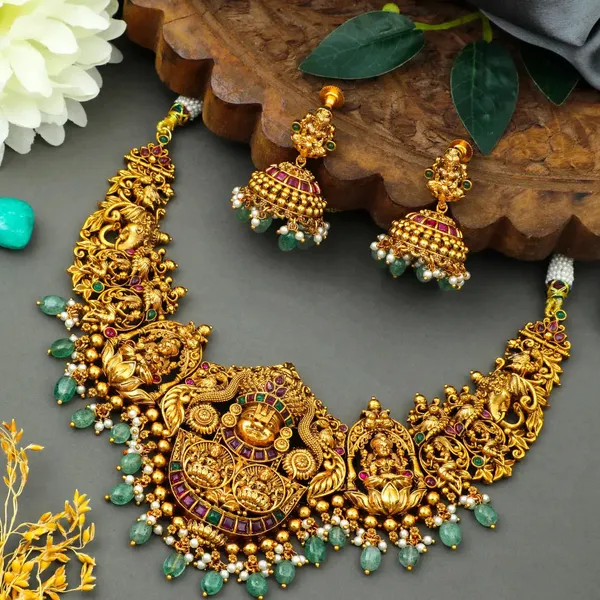 Srihari_Sovereign_Necklace_Set_K_1211_Green
